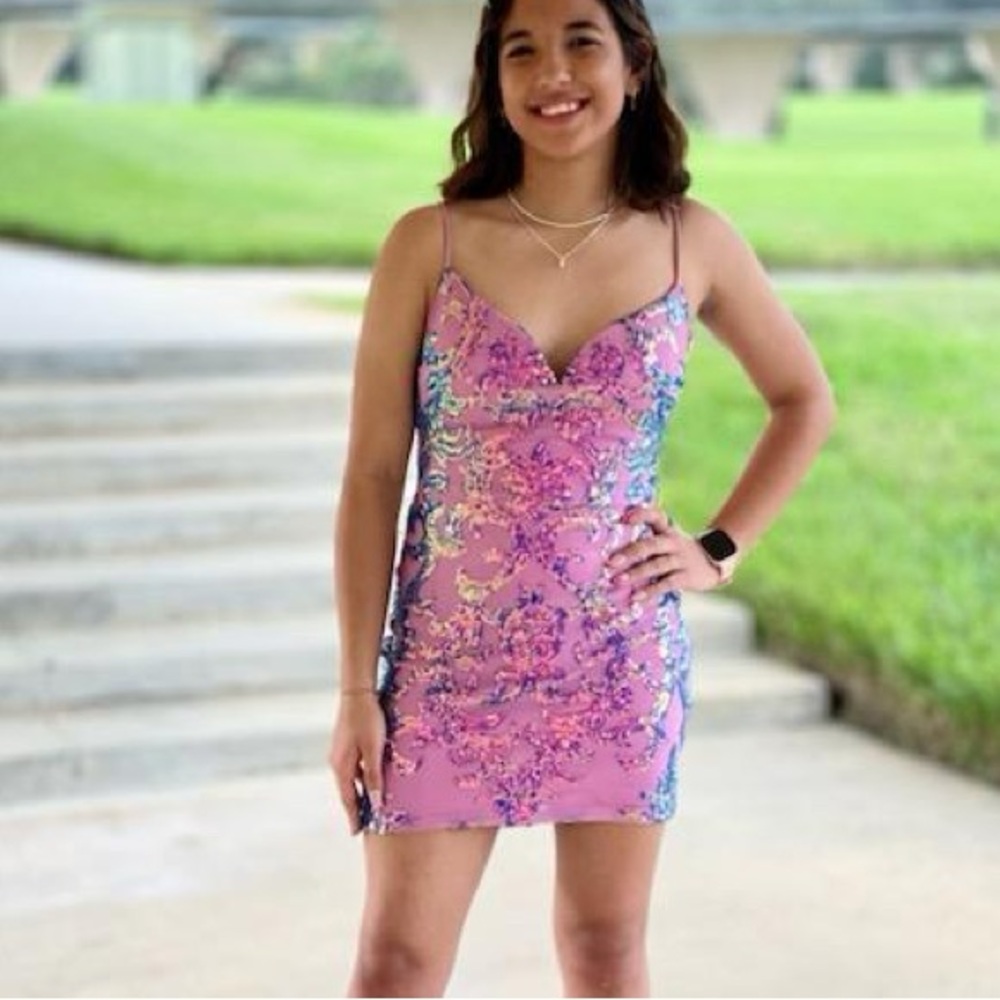 Senior hoco dress Pink with glitter zip and tie back size 3/4 brand B. Darlin